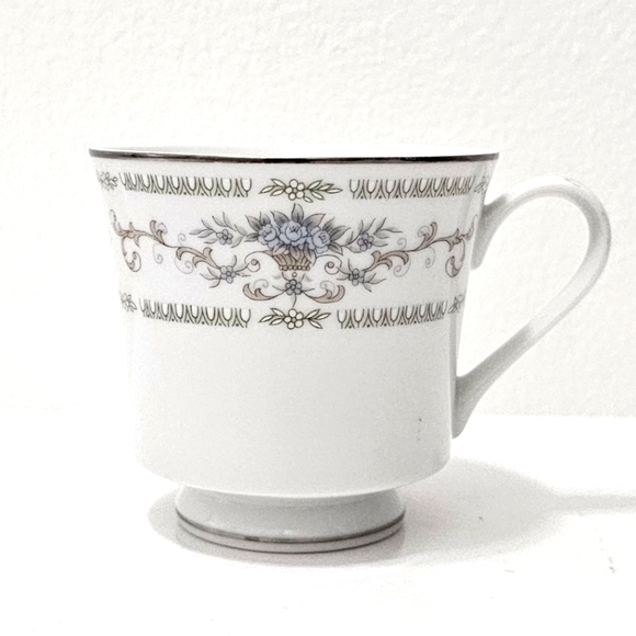 Diane by Fine China of Japan Blue Flower Scrolls - Set of 3 Footed Cups+Saucer - Picture 14 of 16